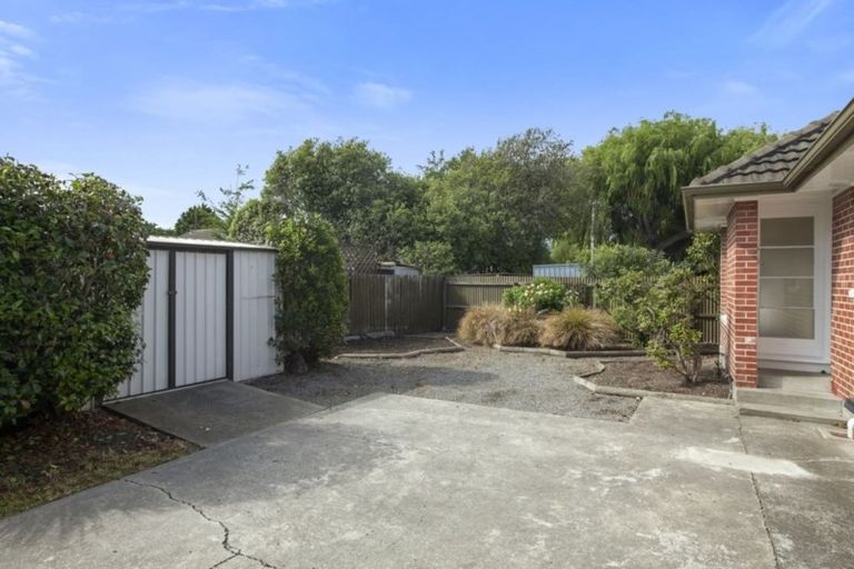 Photo of property in 37 Pembroke Street, Avondale, Christchurch, 8061