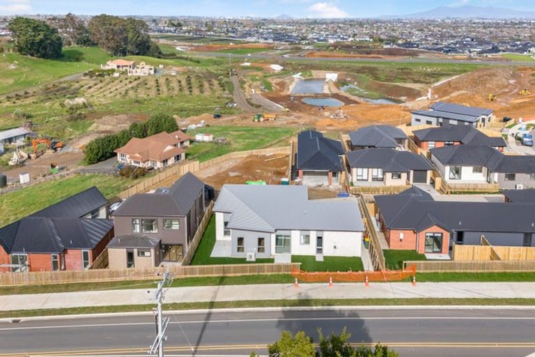 Photo of property in 62 Scenic Rise, Rototuna North, 3281