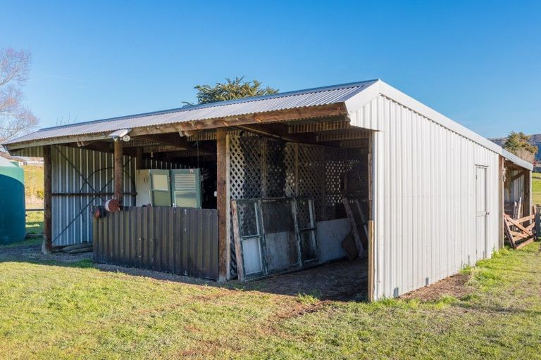 Photo of property in 124 Waihao Back Road, Waimate, 7979