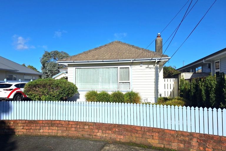 Photo of property in 70 Heretaunga Street, Petone, Lower Hutt, 5012