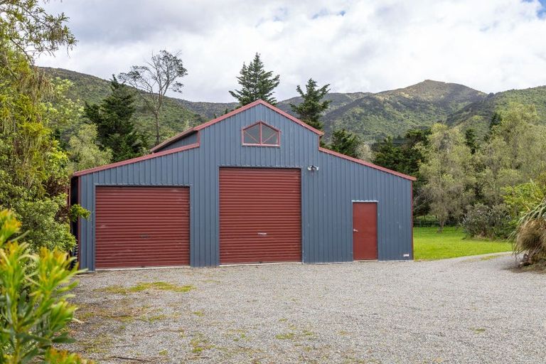 Photo of property in 344 Underhill Road, Tauwharenikau, Featherston, 5773