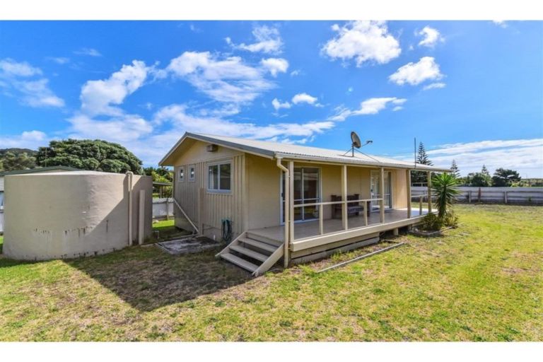 Photo of property in 30 Cordyline Road, Port Waikato, Tuakau, 2695