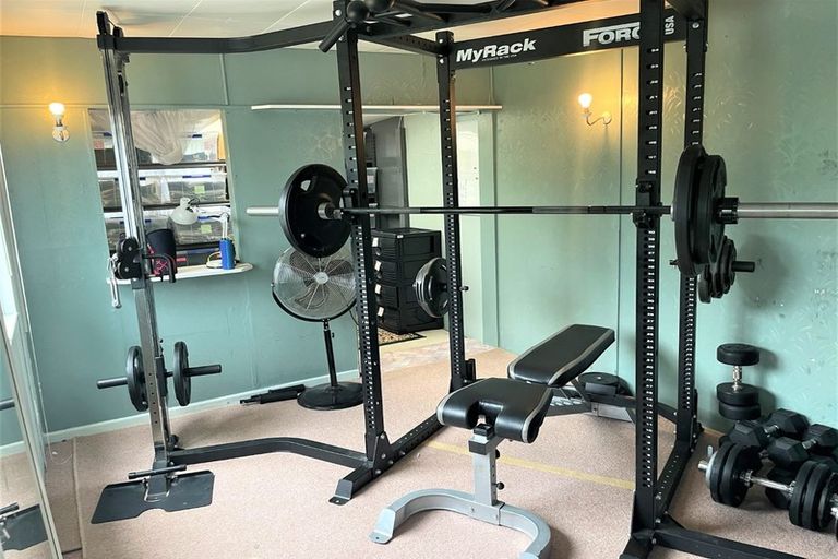 Photo of property in 5 Parera Grove, Heretaunga, Upper Hutt, 5018