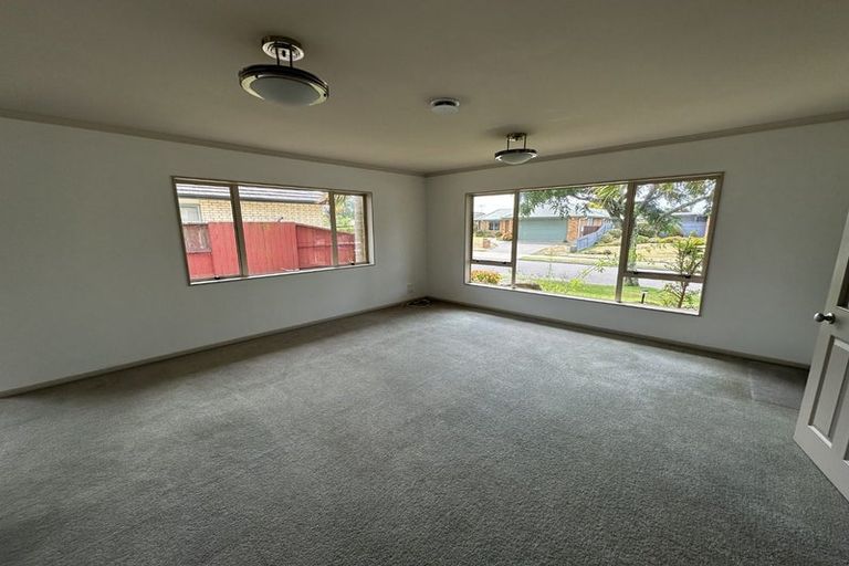 Photo of property in 18 Carribean Place, Papamoa Beach, Papamoa, 3118