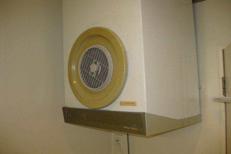 Photo of property in Terrace Tower Apartments, 6b/126 The Terrace, Wellington Central, Wellington, 6011