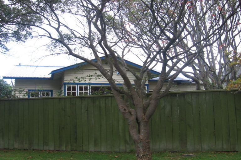 Photo of property in 30 Hinemoa Street, Waiwhetu, Lower Hutt, 5010