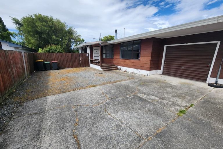 Photo of property in 2/156 Hendersons Road, Hoon Hay, Christchurch, 8025