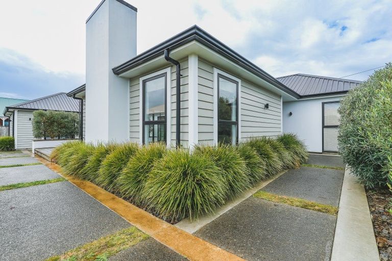 Photo of property in 25 Andrews Street, Foxton Beach, Foxton, 4815