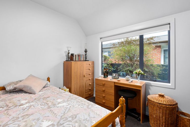 Photo of property in 82 Bay View Road, South Dunedin, Dunedin, 9012