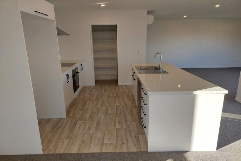 Photo of property in 118 Shillingford Boulevard, Rolleston, 7615