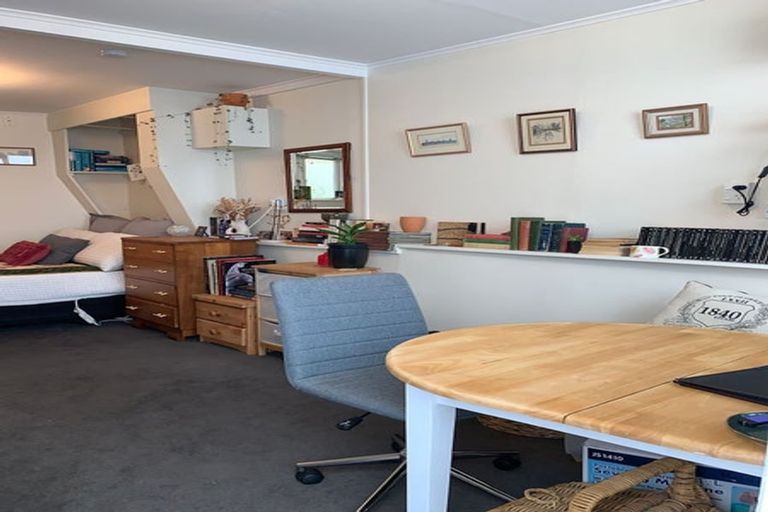 Photo of property in 23 Nairn Street, Mount Cook, Wellington, 6011