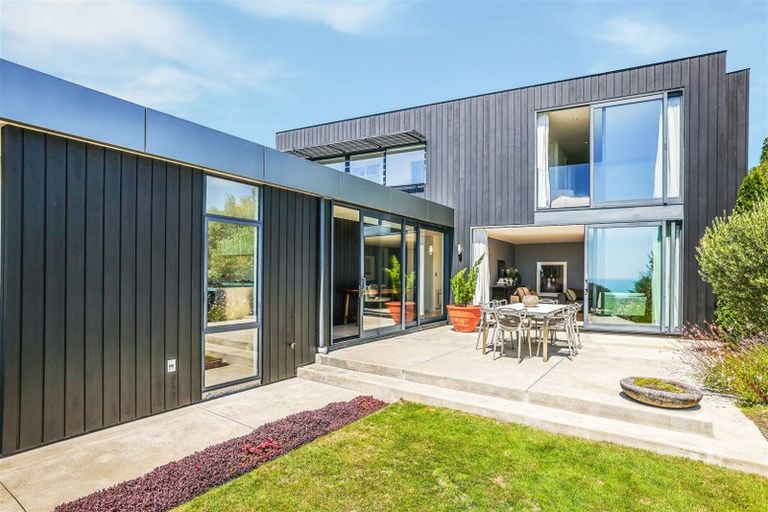 Photo of property in 130 Richmond Hill Road, Richmond Hill, Christchurch, 8081