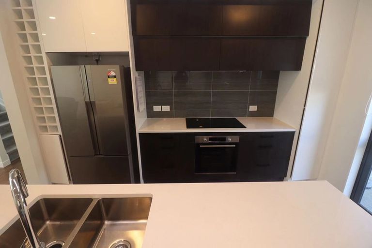 Photo of property in 10 Silvereye Road, Hobsonville, Auckland, 0616