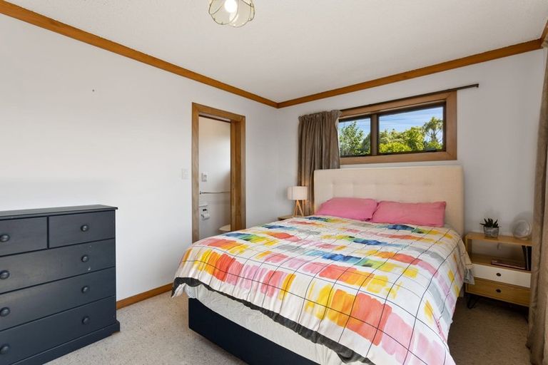 Photo of property in 1/126 Carlisle Road, Browns Bay, Auckland, 0632