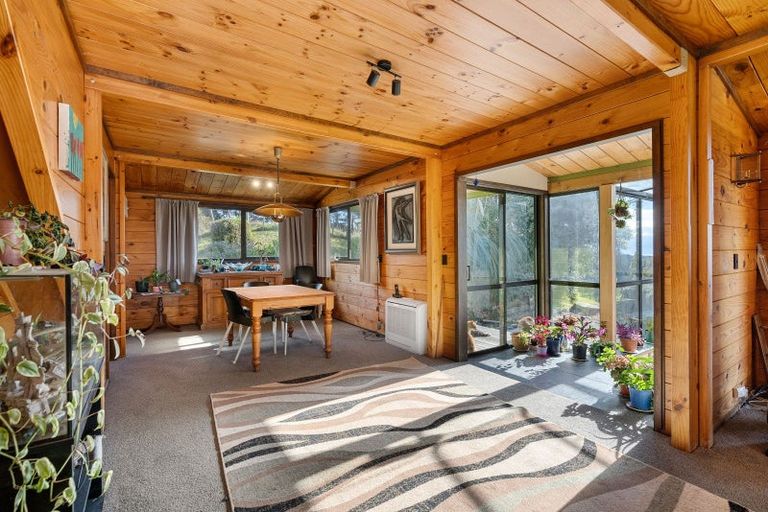 Photo of property in 35 Old Coach Road, Otaki, 5512
