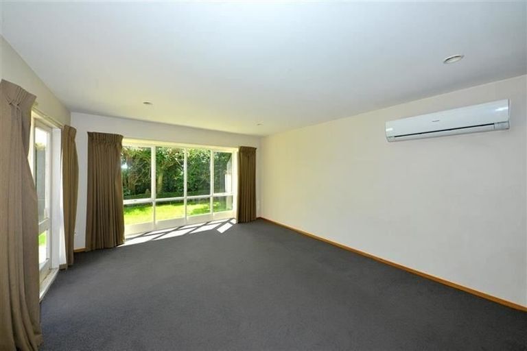 Photo of property in 99 Weston Road, St Albans, Christchurch, 8052