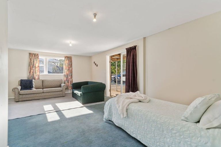 Photo of property in 120 Waihakeke Road, Waihakeke, Carterton, 5792