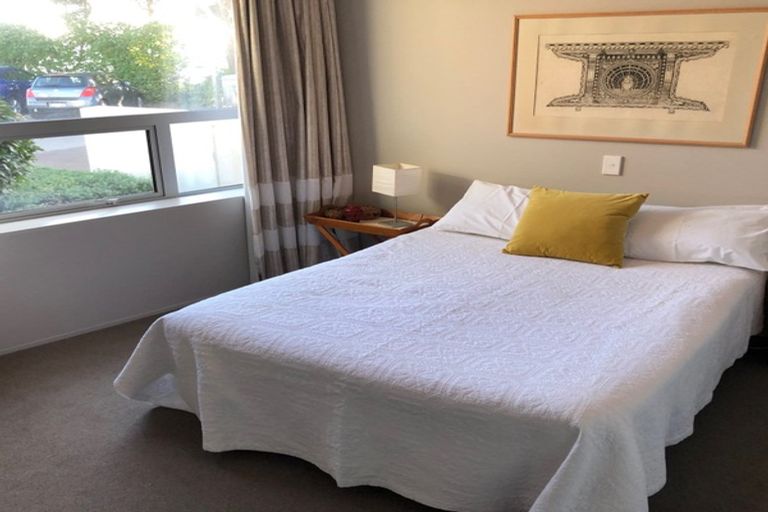 Photo of property in 3 Bath Street, Plimmerton, Porirua, 5026