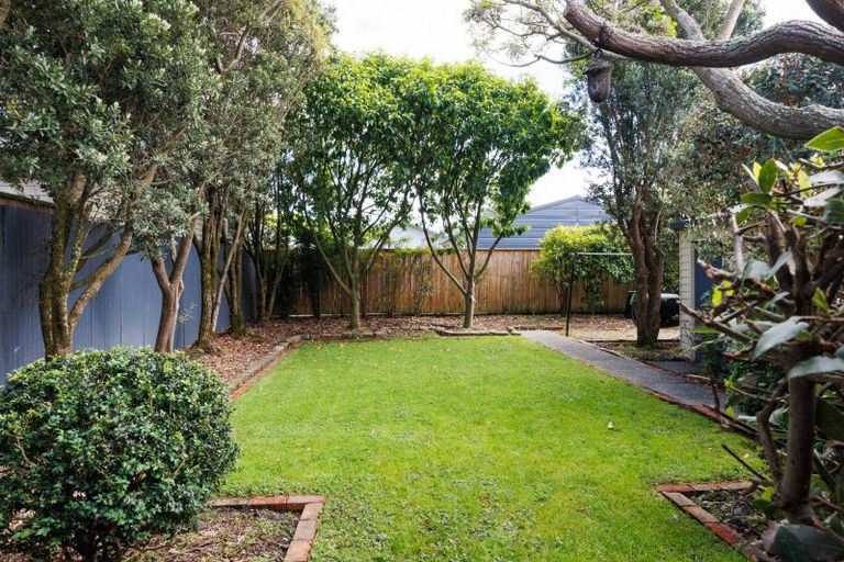 Photo of property in 47 Argyle Avenue, Takaro, Palmerston North, 4410