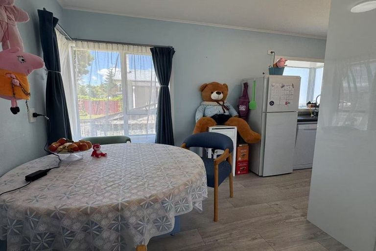 Photo of property in 4 Cedar Place, Hillcrest, Hamilton, 3216