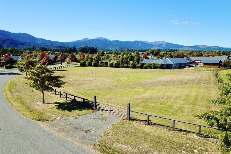 Photo of property in 17 Lochiel Drive, Hanmer Springs, 7334