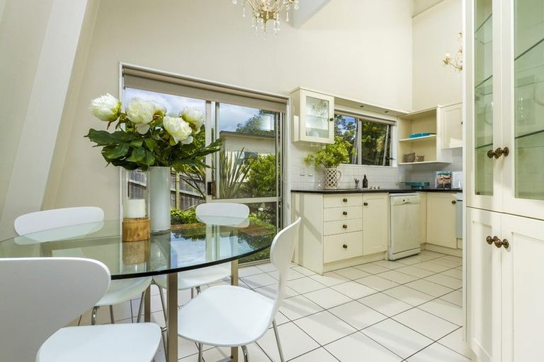 Photo of property in 8 Dakota Avenue, Beach Haven, Auckland, 0626