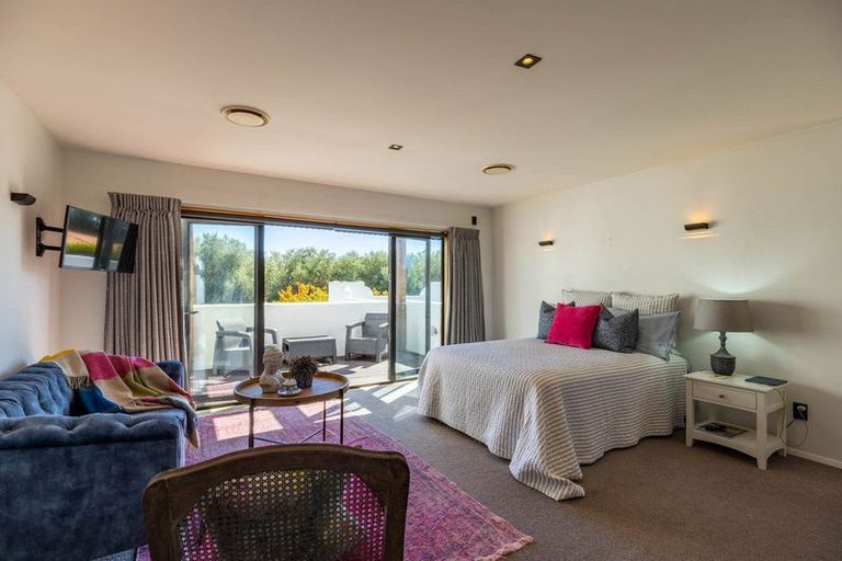 Photo of property in 150 Milne Drive, Paraparaumu, 5032