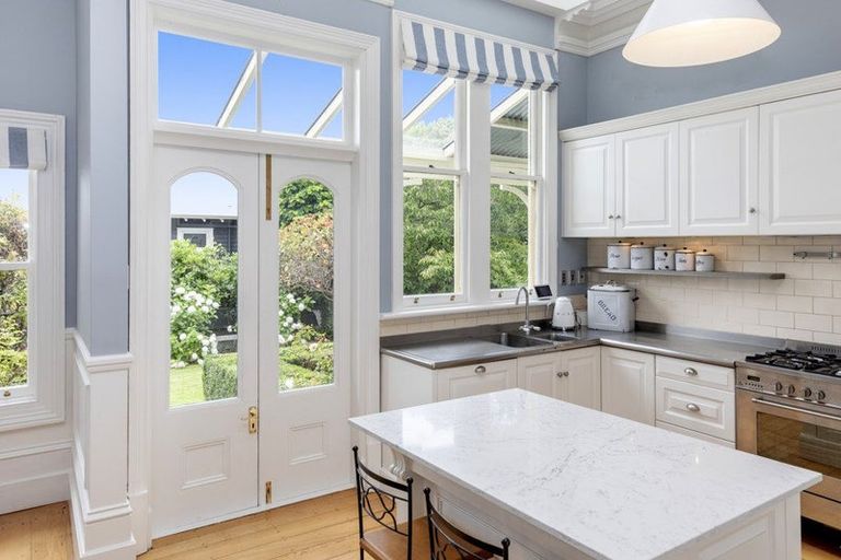 Photo of property in 172 Blighs Road, Strowan, Christchurch, 8052