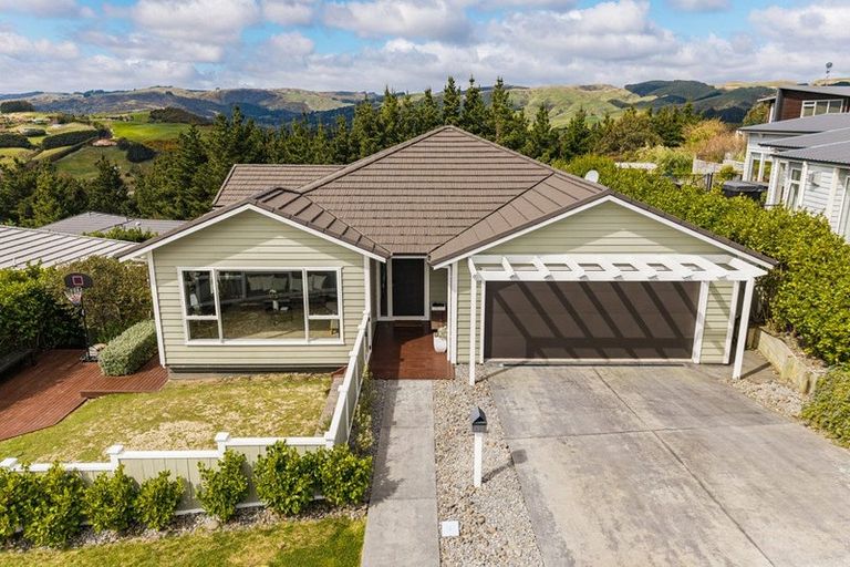Photo of property in 144 Endeavour Drive, Whitby, Porirua, 5024