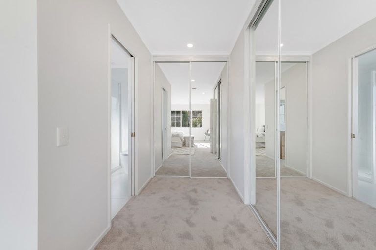 Photo of property in 8 Covina Place, Somerville, Auckland, 2014