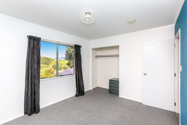 Photo of property in 5b Tahurangi Place, Spotswood, New Plymouth, 4310