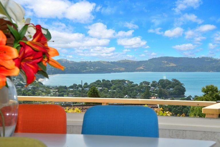 Photo of property in 236 Whangaparaoa Road, Red Beach, 0932