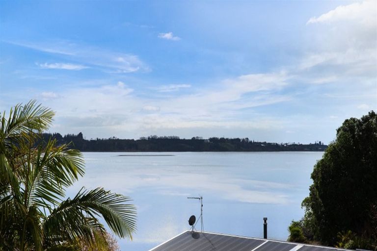 Photo of property in 11 Moana Drive, Tanners Point, Katikati, 3177