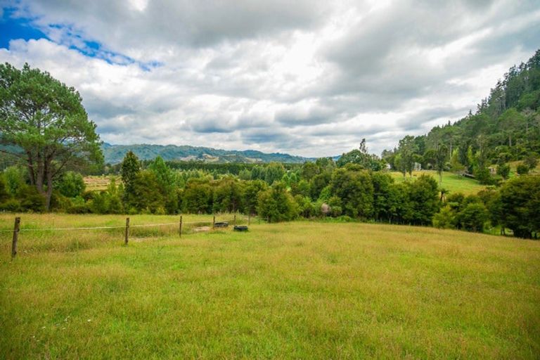 Photo of property in 896a Hikuai Settlement Road, Pauanui, Hikuai, 3579