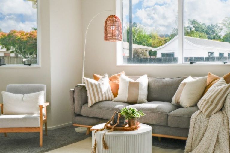 Photo of property in 43 Blomfield Street, Pukehangi, Rotorua, 3015