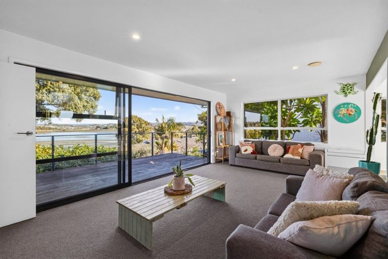 Photo of property in 16 Sunny Bay Road, Matua, Tauranga, 3110
