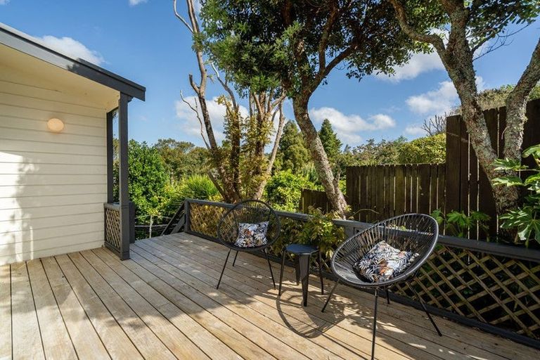 Photo of property in 5/8 West Lynn Road, Titirangi, Auckland, 0604