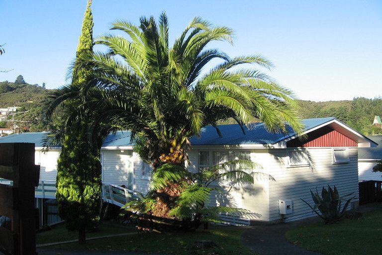 Photo of property in 8 Holborn Drive, Stokes Valley, Lower Hutt, 5019