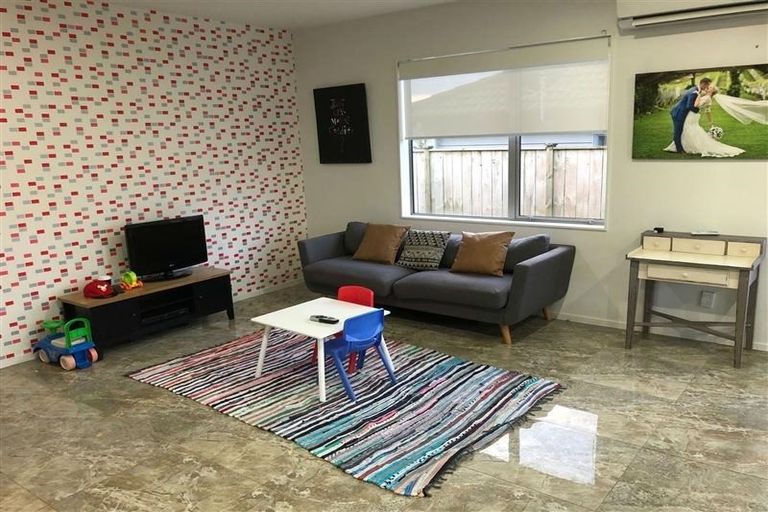 Photo of property in 19 Harris Drive, Silverdale, 0932