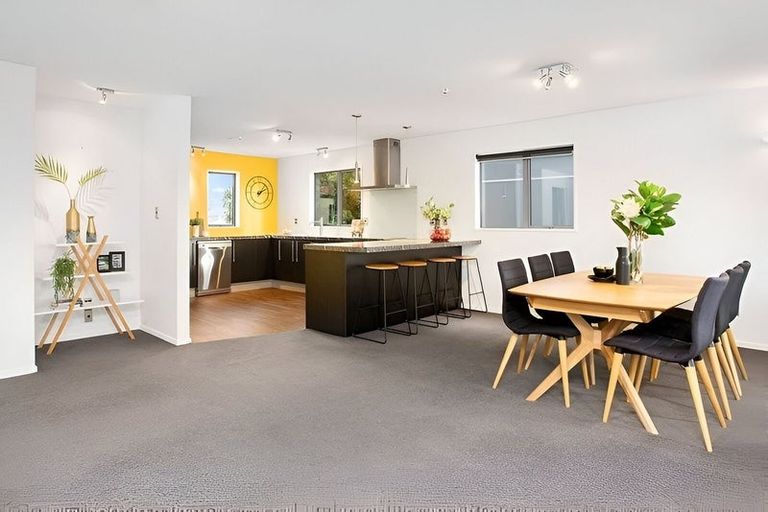 Photo of property in 15/20 Hutcheson Street, Sydenham, Christchurch, 8023