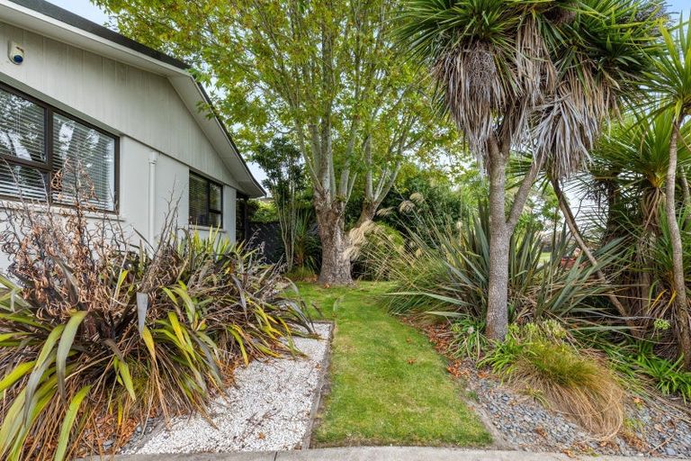 Photo of property in 11 Townshend Crescent, Halswell, Christchurch, 8025