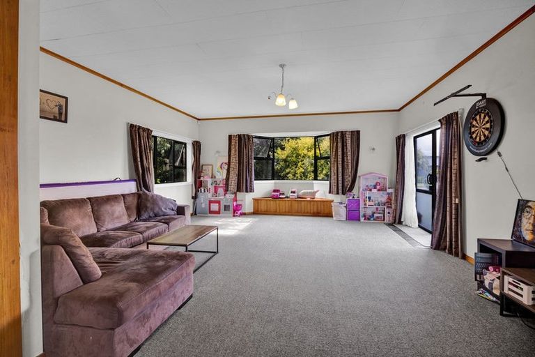 Photo of property in 293 Glover Road, Hawera, 4610