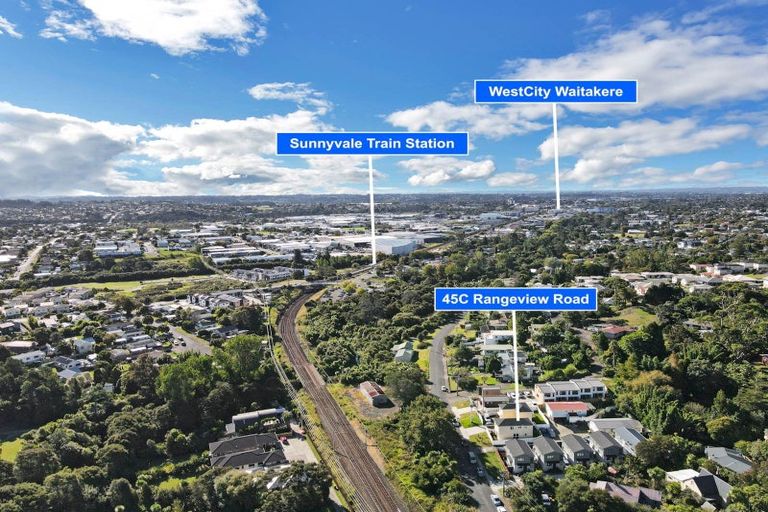 Photo of property in 45c Rangeview Road, Sunnyvale, Auckland, 0612