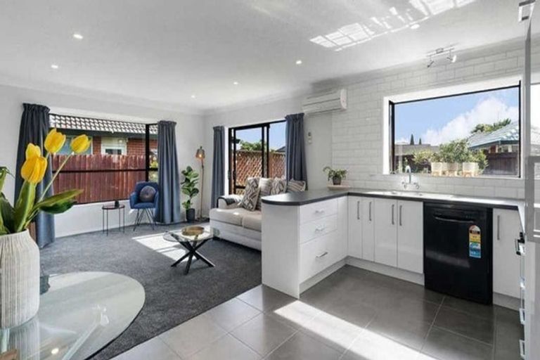 Photo of property in 1/43 Tivoli Place, Bishopdale, Christchurch, 8053