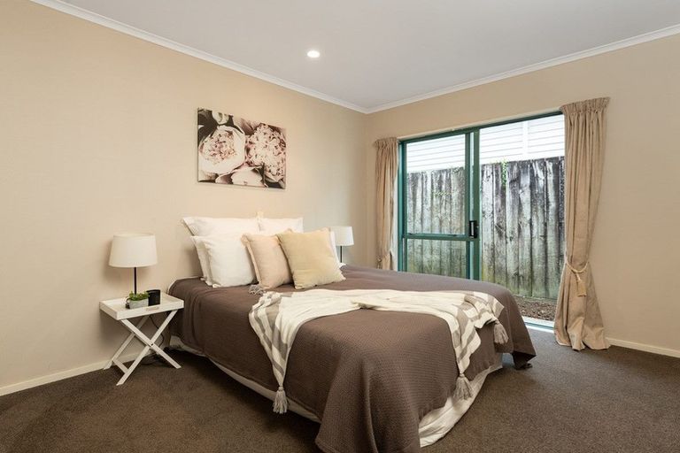 Photo of property in 5 Edgecumbe Way, Tauranga, 3110