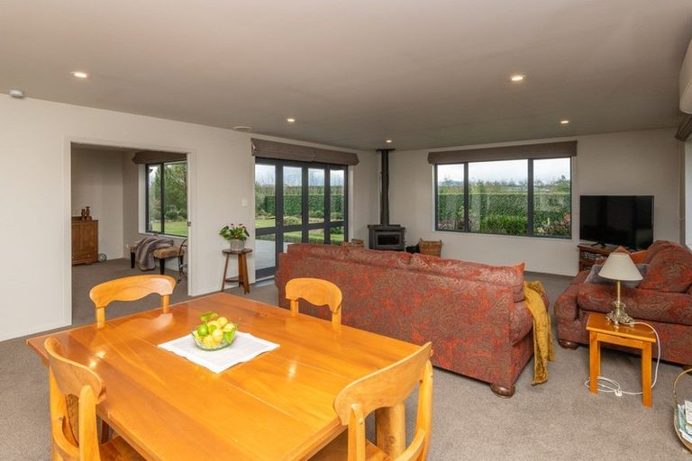 Photo of property in 360 Ashburton Staveley Road, Greenstreet, Ashburton, 7771