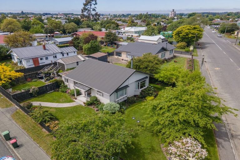 Photo of property in 77 Belt Street, Waimate, 7924