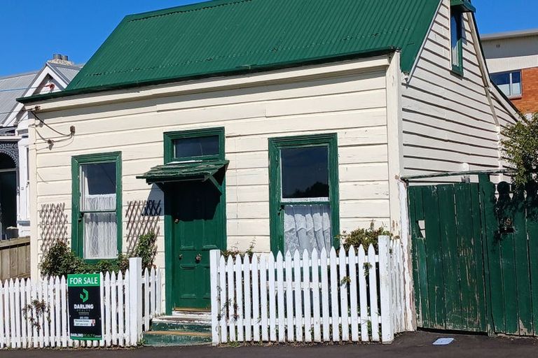 Photo of property in 35 Meadow Street, Mornington, Dunedin, 9011