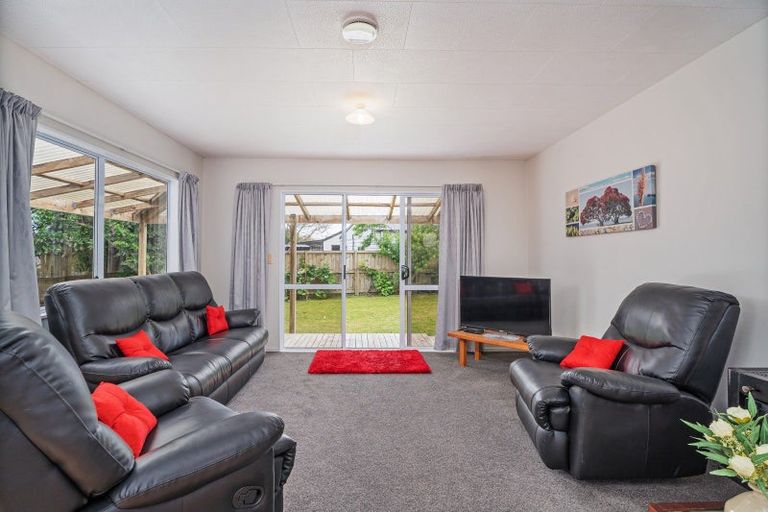 Photo of property in 8 Joan Gaskell Drive, Whitianga, 3510