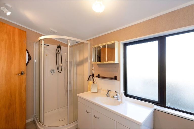 Photo of property in 8 Byrd Street, Levin, 5510